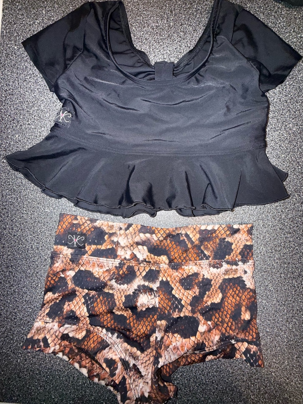 Kandi Kouture Dance Set Black Ruffle Top and Snakeskin Bottoms Size Child XL